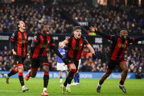 欧篮联在即凯恩在巴塞罗那比赛中惊艳表现之后，今夜状态回暖的简单介绍爱游戏官方网站登录