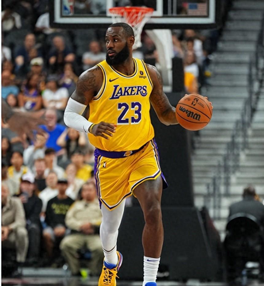 包含里程碑夜！巴塞罗那遗憾出局，NBA常规赛今夜刷纪录，话题不断，资深球员宣示担当的词条