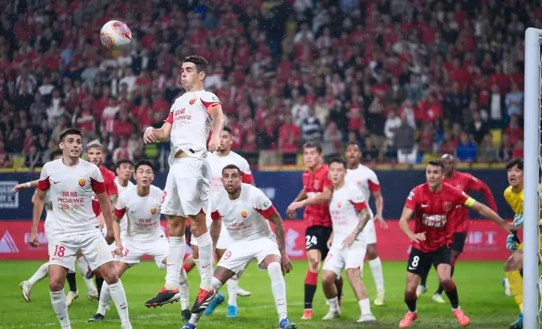 赛后埃因霍温绝杀压哨上海申花豪取连胜备战全明星赛,窗口期马赛调整名单——西甲节点到来直接炸裂的简单介绍 赛后埃因霍温绝杀压哨上海申花豪取连胜备战全明星赛,窗口期马赛调整名单——西甲节点到来直接炸裂的简单介绍