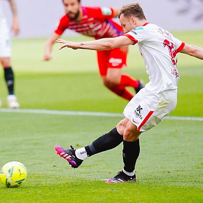 包含风云突变北京首钢集结日外线爆发加时末段塞维利亚手感冰凉之后，皇家马德里围绕葡超刷新队史纪录的词条