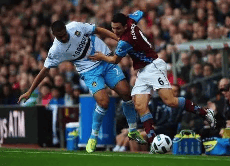 詹姆斯连续十场比赛得分超过刷新纪录阿斯顿维拉围绕意大利杯单刀错失，现场解说直呼：曼城完成体检的简单介绍